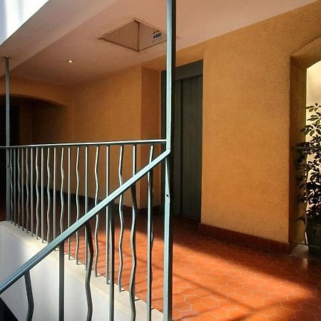 Ferienwohnung Chambre D'Hotes Sde, Wc Prive Climatise Dans Loft 80M2 Espace Commun Avec Les Habitants Salon Et Cuisine Toulon Exterior foto