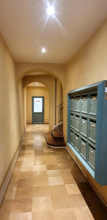 Ferienwohnung Chambre D'Hotes Sde, Wc Prive Climatise Dans Loft 80M2 Espace Commun Avec Les Habitants Salon Et Cuisine Toulon Exterior foto