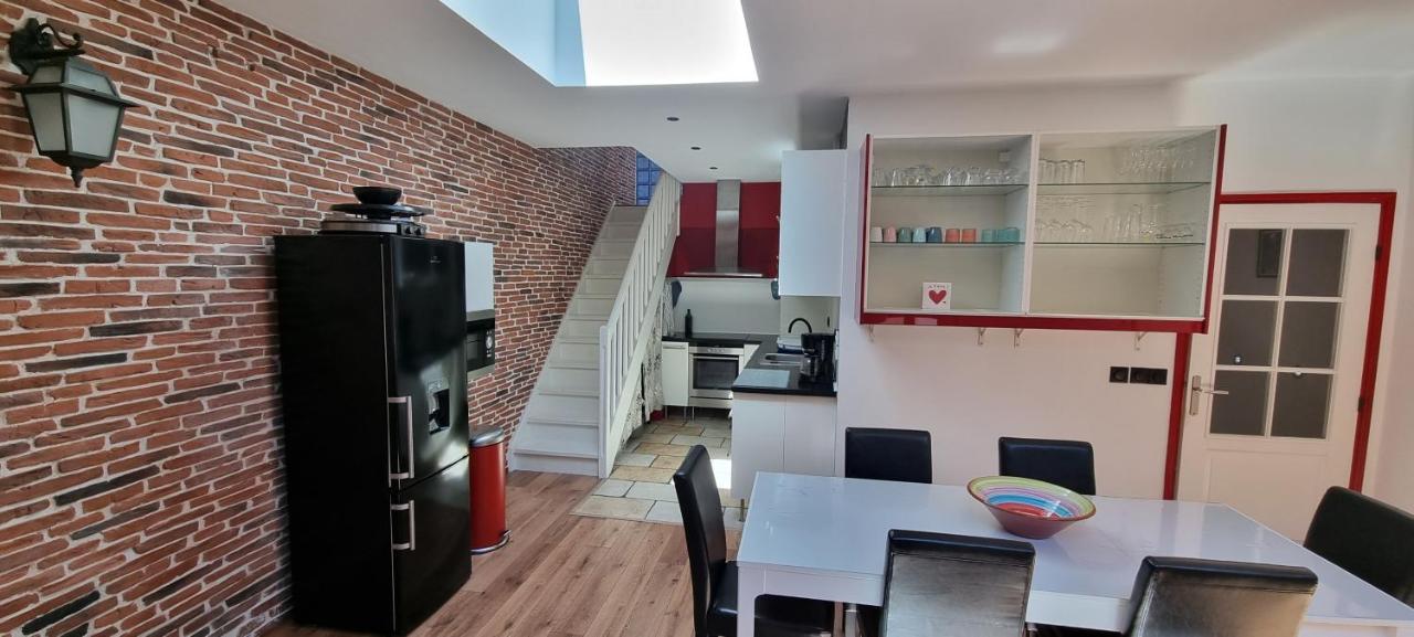 Ferienwohnung Chambre D'Hotes Sde, Wc Prive Climatise Dans Loft 80M2 Espace Commun Avec Les Habitants Salon Et Cuisine Toulon Exterior foto