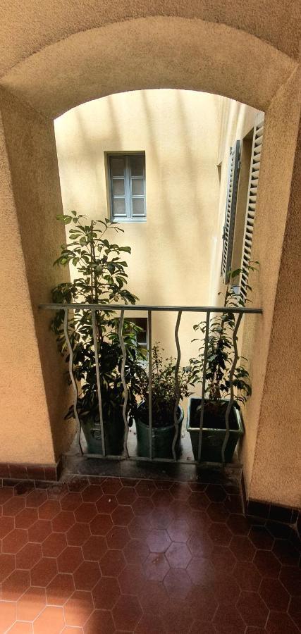 Ferienwohnung Chambre D'Hotes Sde, Wc Prive Climatise Dans Loft 80M2 Espace Commun Avec Les Habitants Salon Et Cuisine Toulon Exterior foto