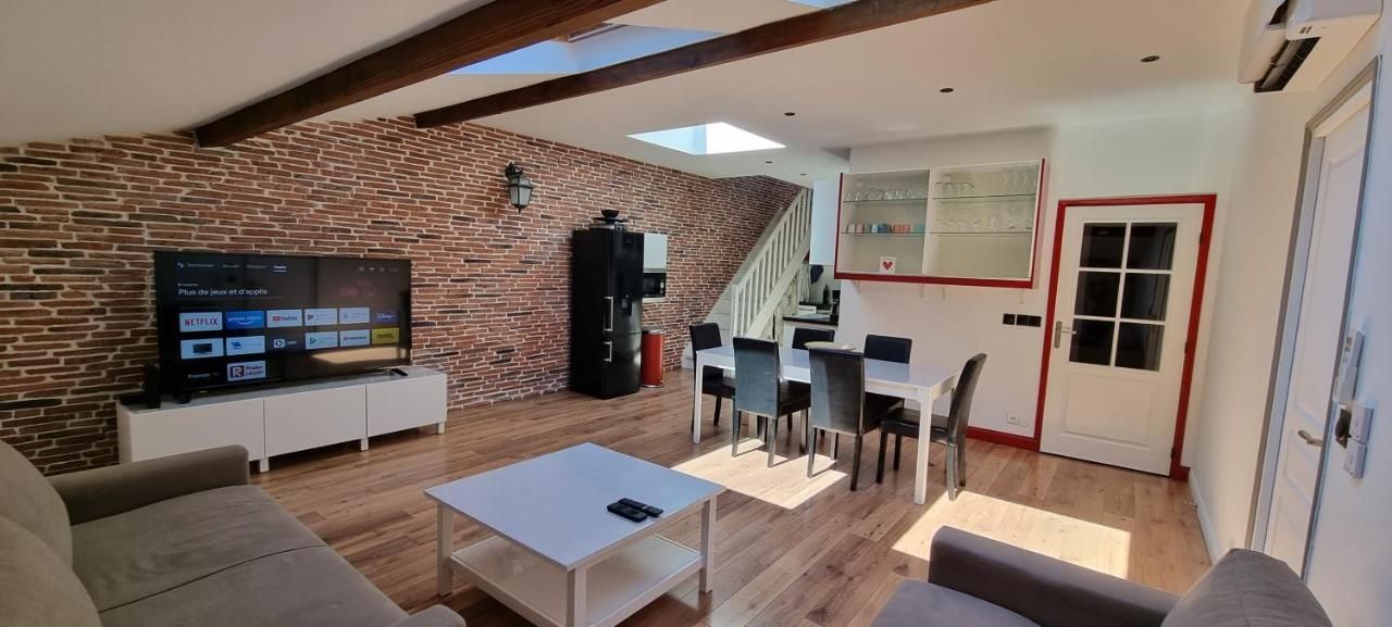 Ferienwohnung Chambre D'Hotes Sde, Wc Prive Climatise Dans Loft 80M2 Espace Commun Avec Les Habitants Salon Et Cuisine Toulon Exterior foto