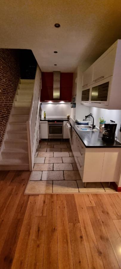 Ferienwohnung Chambre D'Hotes Sde, Wc Prive Climatise Dans Loft 80M2 Espace Commun Avec Les Habitants Salon Et Cuisine Toulon Exterior foto